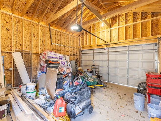 1817 Kelly Avenue, Crest Hill, IL 60403