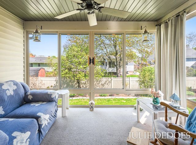 8 Summit Park Drive 8, Spring Lake, MI 49456