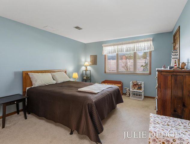 8 Summit Park Drive 8, Spring Lake, MI 49456