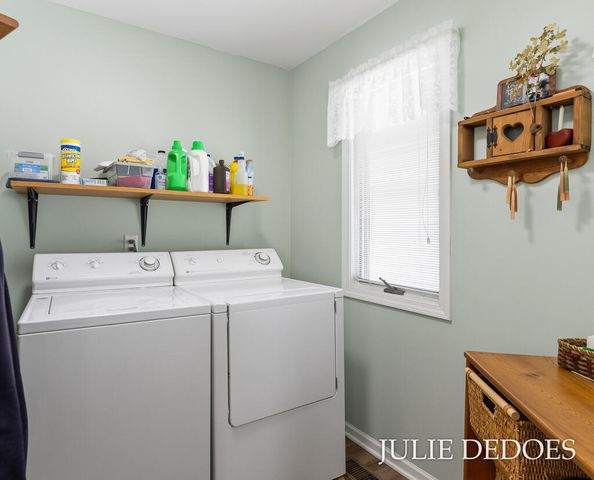 8 Summit Park Drive 8, Spring Lake, MI 49456