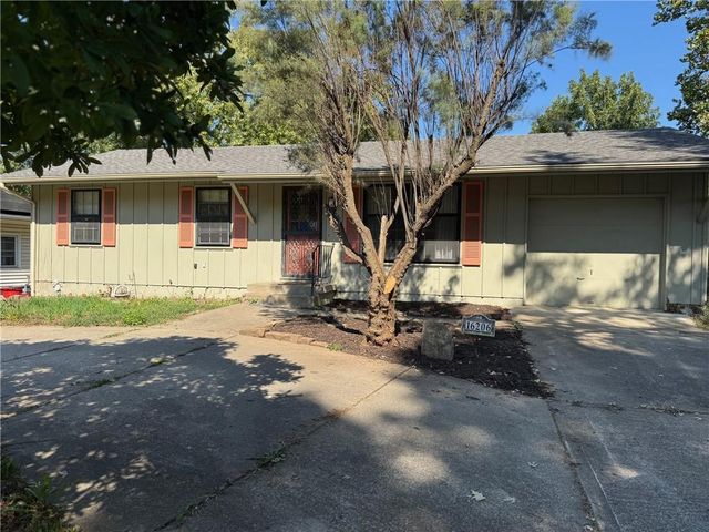 16206 E 35th Street S, Independence, MO 64055