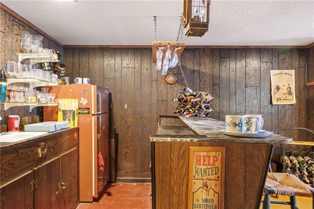 16206 E 35th Street S, Independence, MO 64055