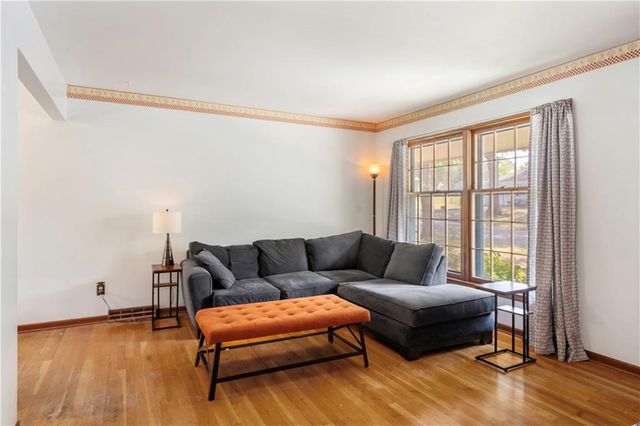 16206 E 35th Street S, Independence, MO 64055