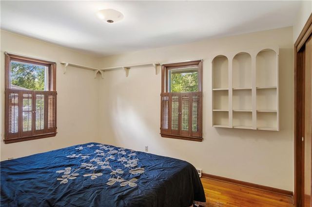 16206 E 35th Street S, Independence, MO 64055