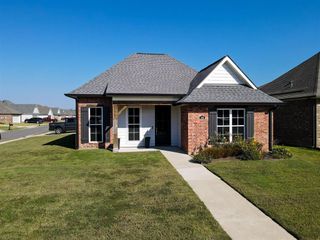 308 Paisley Parkway, Sulphur, LA 70665