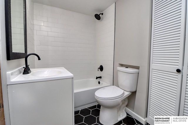 7350 Colby Street, Lincoln, NE 68505