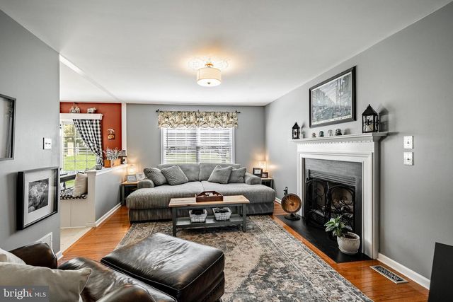 109 BRINTON DR, Coatesville, PA 19320