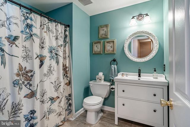 109 BRINTON DR, Coatesville, PA 19320