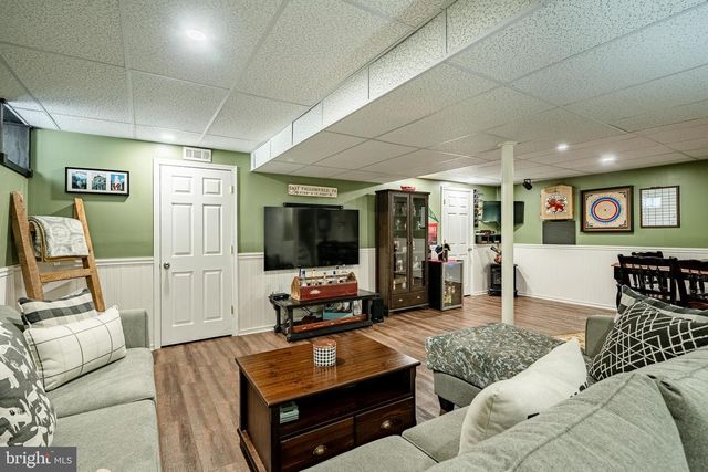 109 BRINTON DR, Coatesville, PA 19320