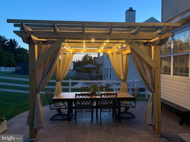 109 BRINTON DR, Coatesville, PA 19320