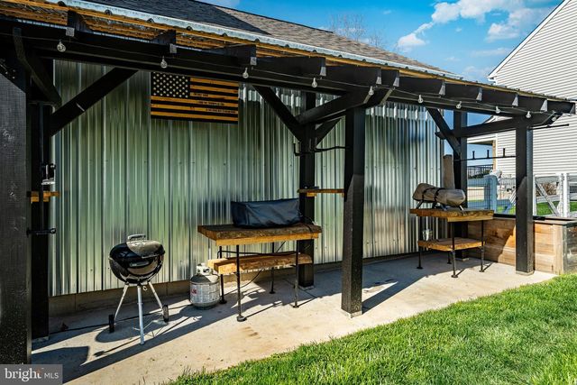 109 BRINTON DR, Coatesville, PA 19320