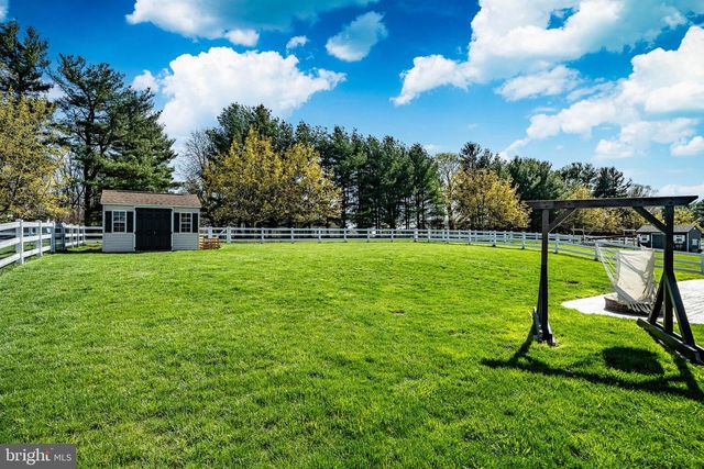 109 BRINTON DR, Coatesville, PA 19320