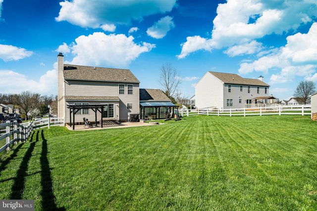 109 BRINTON DR, Coatesville, PA 19320