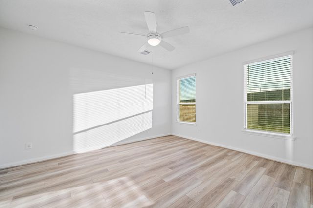 15719 Autumn Chicory Drive, Houston, TX 77044