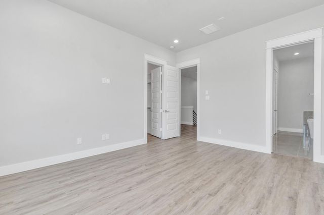 5818 Burt Street, Houston, TX 77091