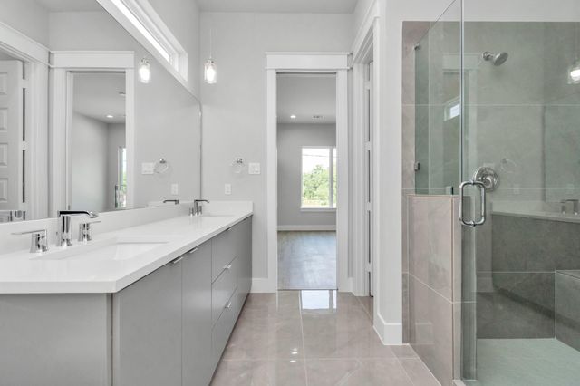 5818 Burt Street, Houston, TX 77091