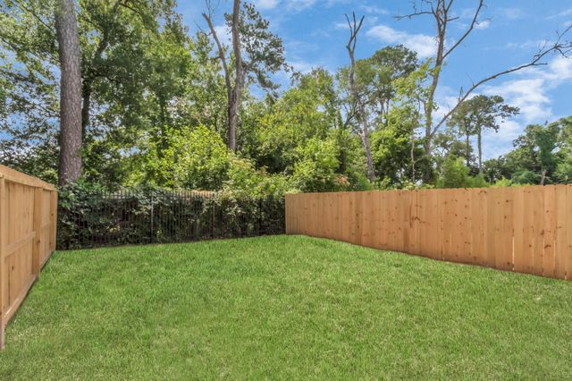 5818 Burt Street, Houston, TX 77091