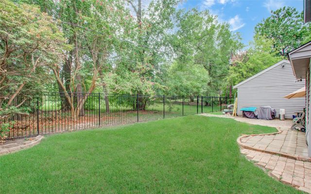 14611 Bramblewood Drive, Houston, TX 77079