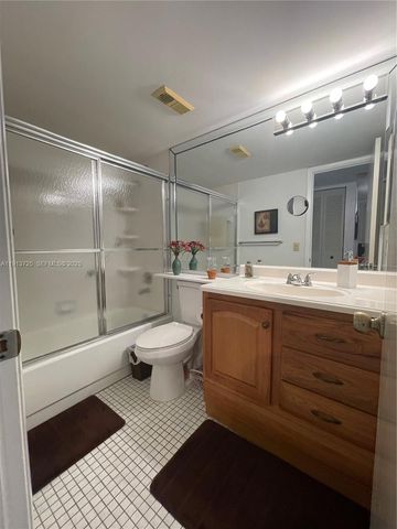 2786 NW 104th Avenue 211, Sunrise, FL 33322