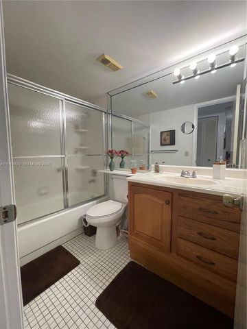 2786 NW 104th Avenue 211, Sunrise, FL 33322