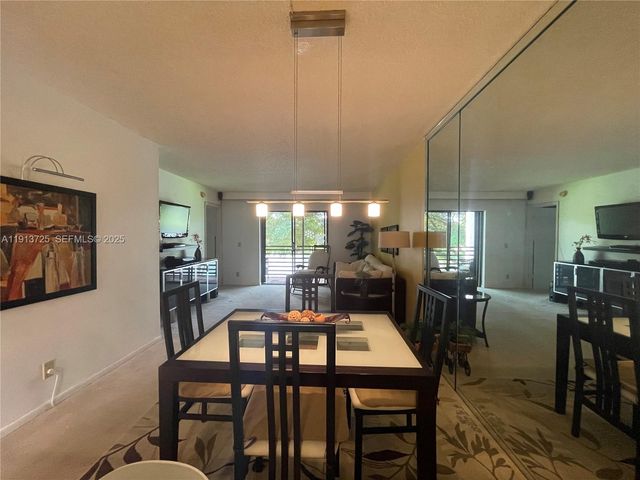 2786 NW 104th Avenue 211, Sunrise, FL 33322