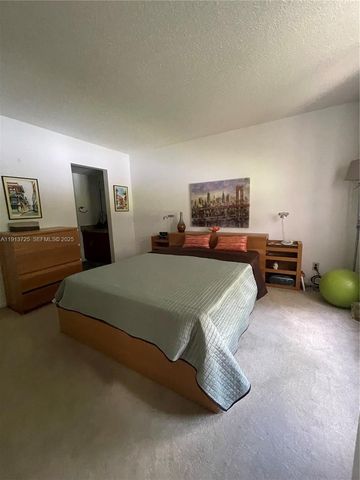 2786 NW 104th Avenue 211, Sunrise, FL 33322