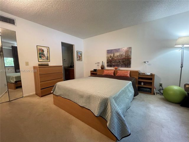 2786 NW 104th Avenue 211, Sunrise, FL 33322
