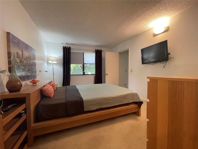2786 NW 104th Avenue 211, Sunrise, FL 33322