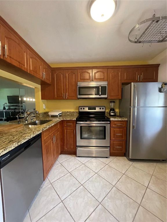 2786 NW 104th Avenue 211, Sunrise, FL 33322