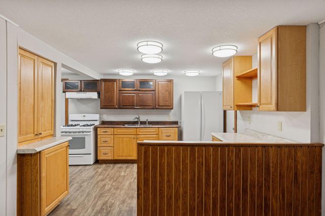 675 Koehler Road, Vadnais Heights, MN 55127