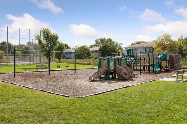 675 Koehler Road, Vadnais Heights, MN 55127