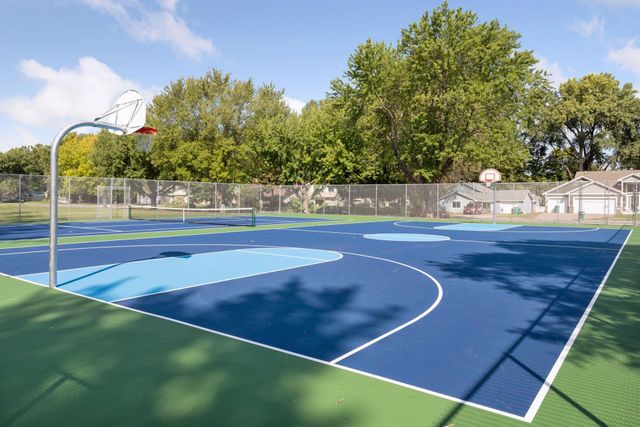 675 Koehler Road, Vadnais Heights, MN 55127