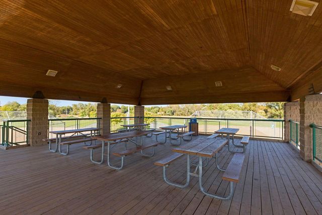 675 Koehler Road, Vadnais Heights, MN 55127