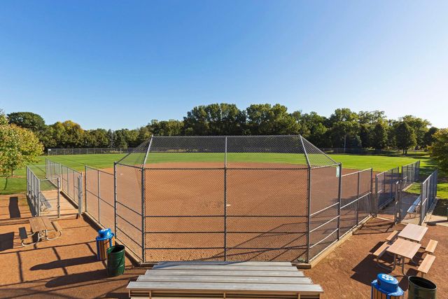 675 Koehler Road, Vadnais Heights, MN 55127