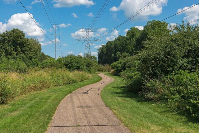 675 Koehler Road, Vadnais Heights, MN 55127