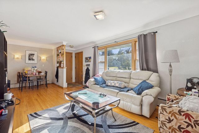 675 Koehler Road, Vadnais Heights, MN 55127