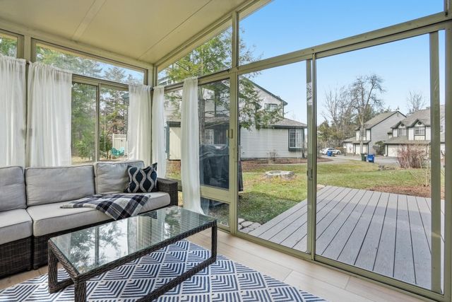 36 Lake Forest Drive, Burlington, VT 05401