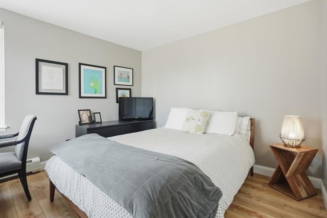 36 Lake Forest Drive, Burlington, VT 05401