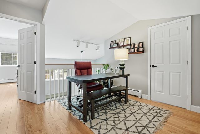 36 Lake Forest Drive, Burlington, VT 05401