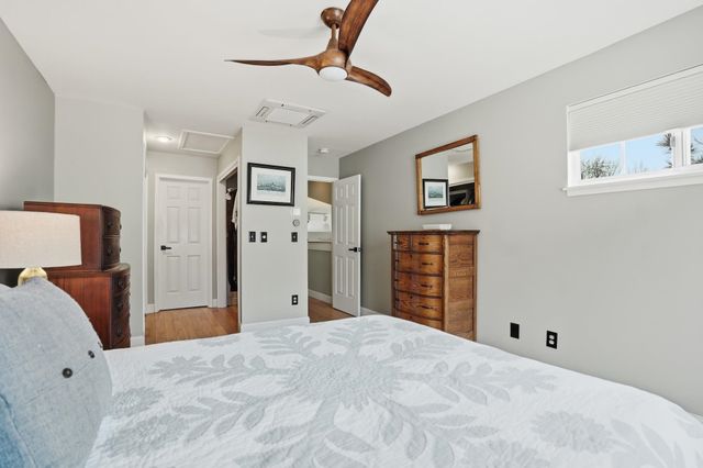 36 Lake Forest Drive, Burlington, VT 05401