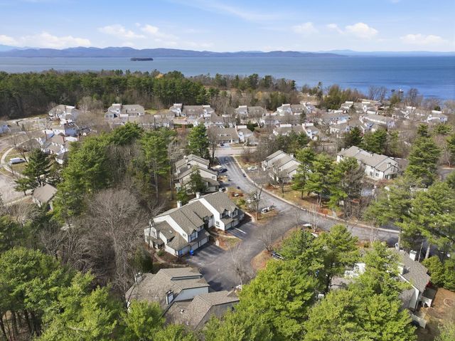 36 Lake Forest Drive, Burlington, VT 05401