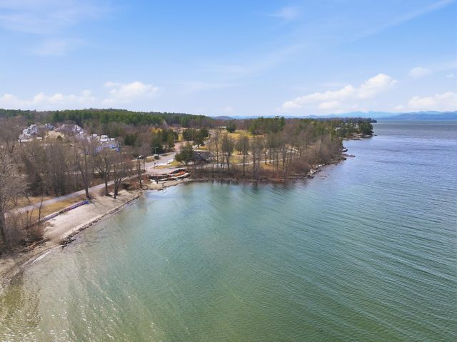 36 Lake Forest Drive, Burlington, VT 05401