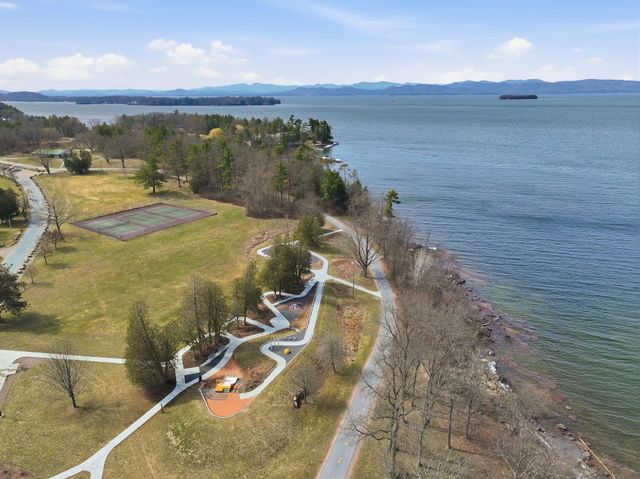 36 Lake Forest Drive, Burlington, VT 05401