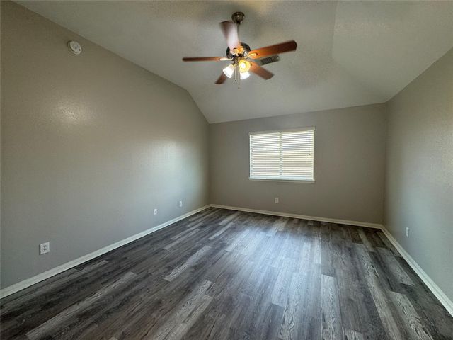 5907 Yaupon Ridge Drive, Richmond, TX 77469