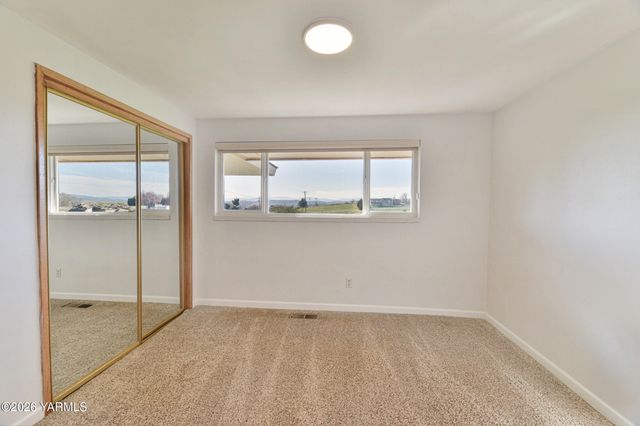 91 Wilson Rd, Yakima, WA 98901