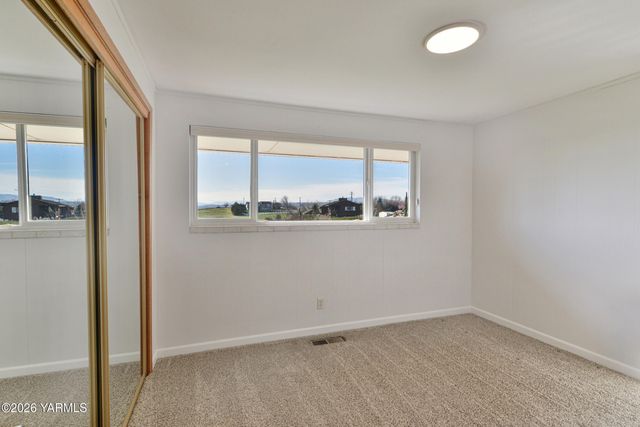 91 Wilson Rd, Yakima, WA 98901