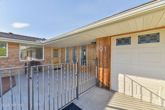 91 Wilson Rd, Yakima, WA 98901