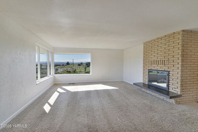 91 Wilson Rd, Yakima, WA 98901