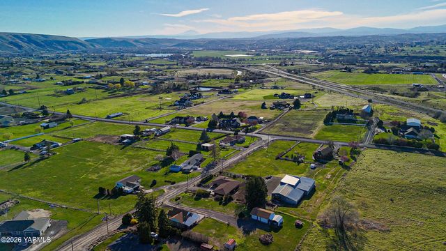 91 Wilson Rd, Yakima, WA 98901