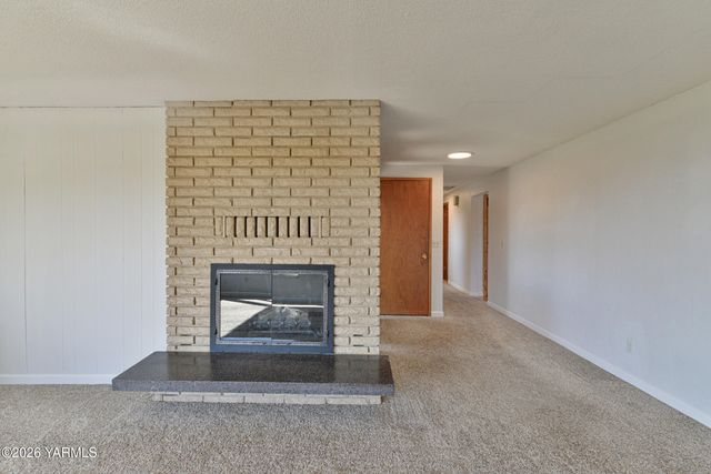 91 Wilson Rd, Yakima, WA 98901